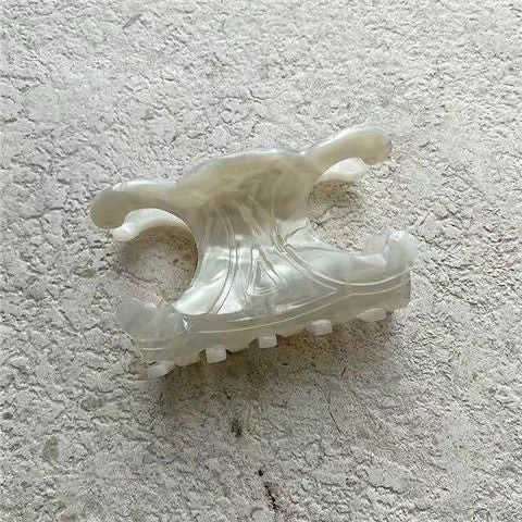 Wholesale Personality Fashion Advanced Sense Small People Fish Shark Clip